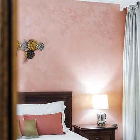 Retronuovo コルフ島