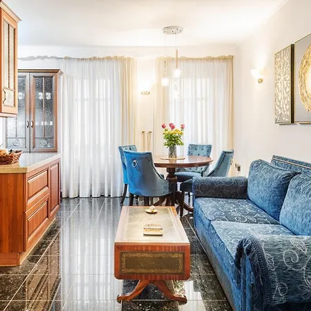 Retronuovo コルフ島